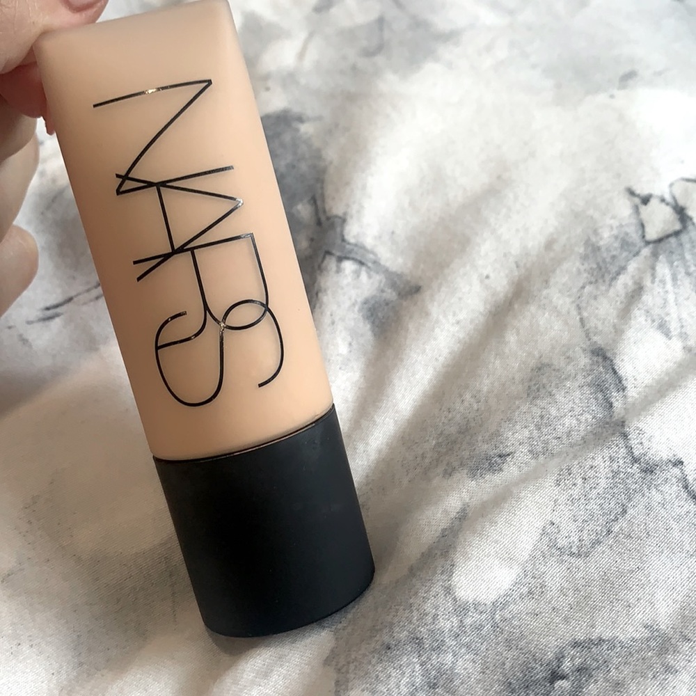 Nars Soft Matte foundation - Picture 1 of 3